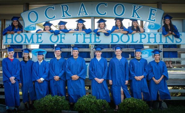 17 in '17! Girls, left to right: Karla, Stacey, Brieanna, Kaylee, Sydney, Bricia, Jade, Karen. Boys, left to right: Dylan, Waylon, Hunter, Carson, Spencer, Eldon, Matteus, Kyle, and Jordi